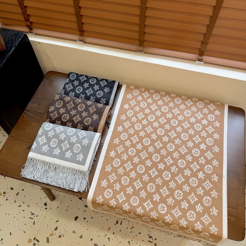 LV scarf 65X180cm E090119